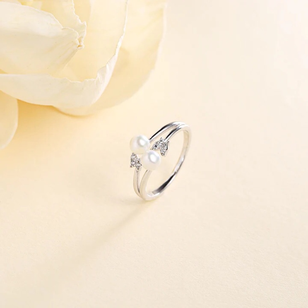 PEARL RING